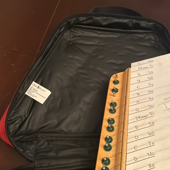 Small world toys music maker lap harp - Picture 10 of 10